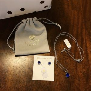 New Kendra Scott necklace and earrings